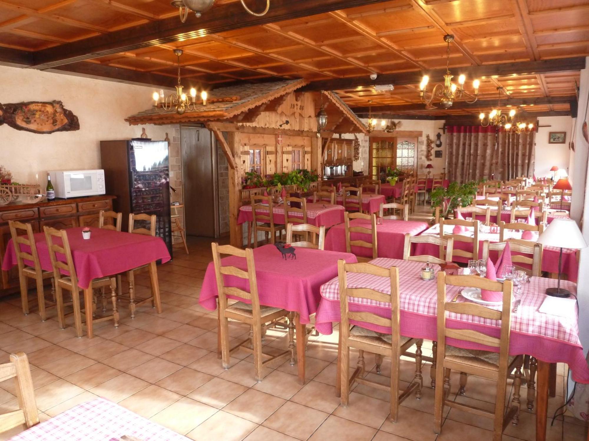 Hotel Le Ferraillon Abondance Extérieur photo