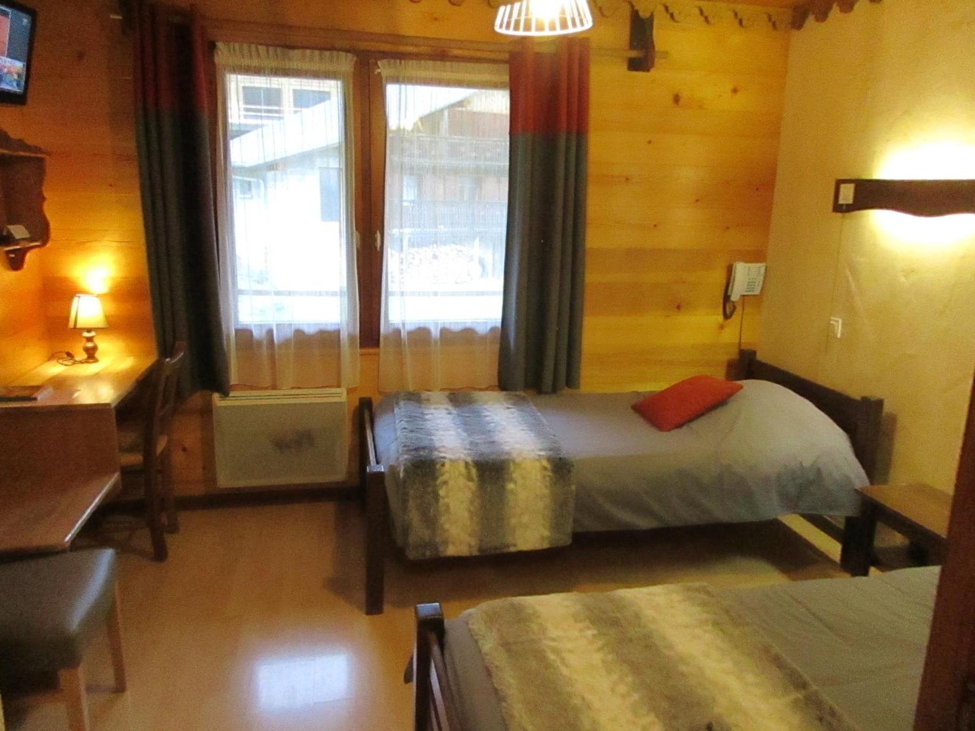 Hotel Le Ferraillon Abondance Extérieur photo
