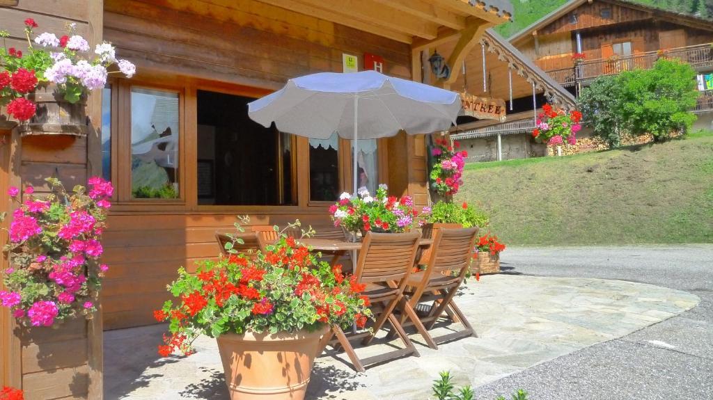 Hotel Le Ferraillon Abondance Extérieur photo
